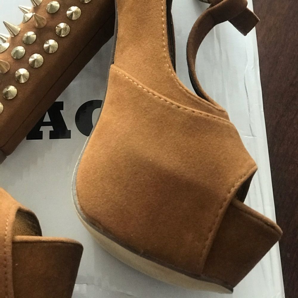 ✨3xHP✨Vintage Studs Spikes Peep Mary Jane Sandals✨ - Picture 8 of 8